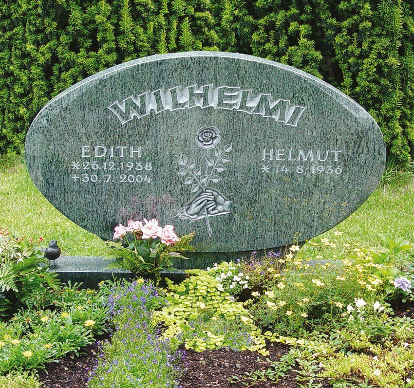 Grabstein mit Inschrift von Kernbach Naturstein
