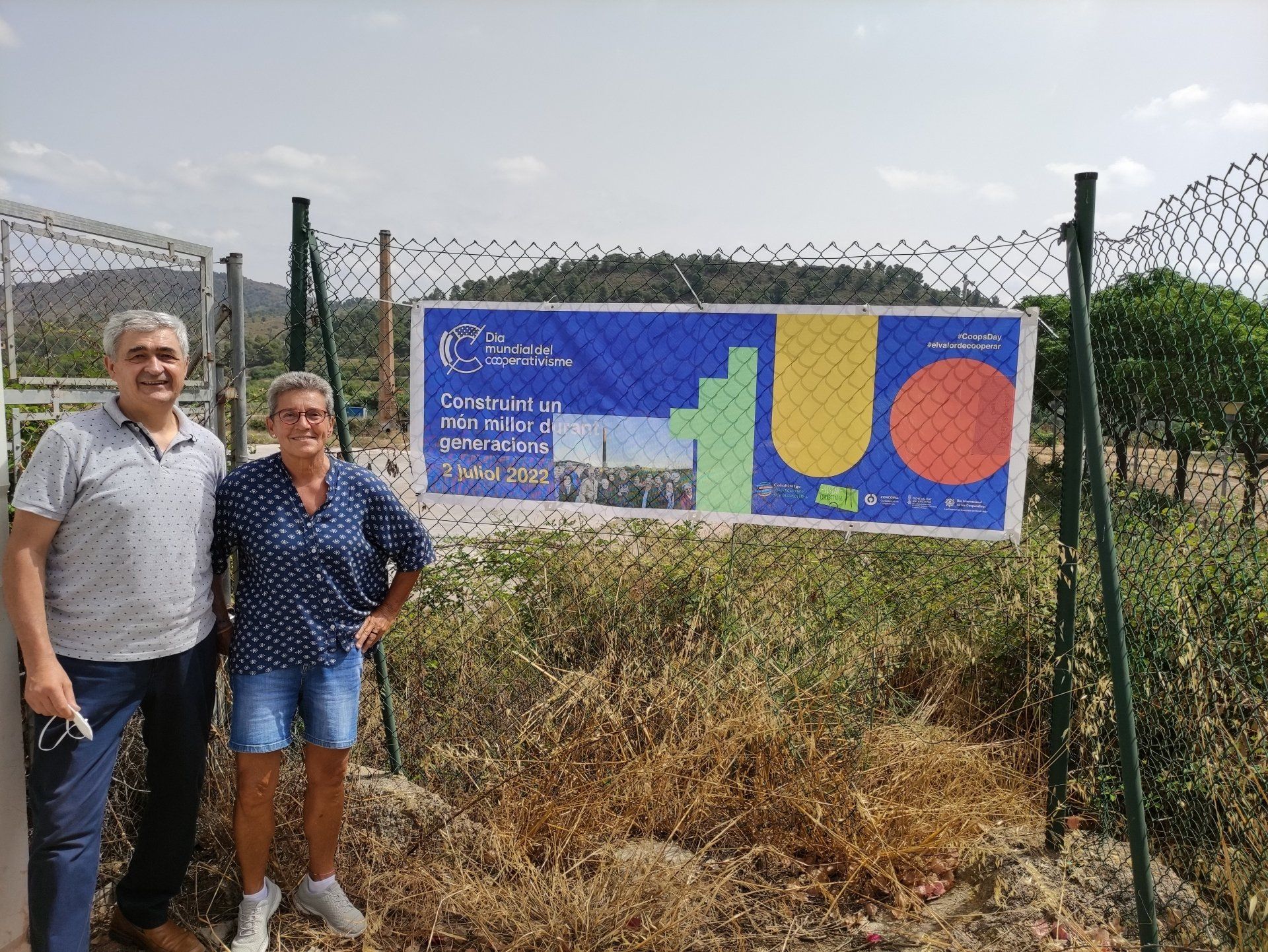 Pancarta en el terreno