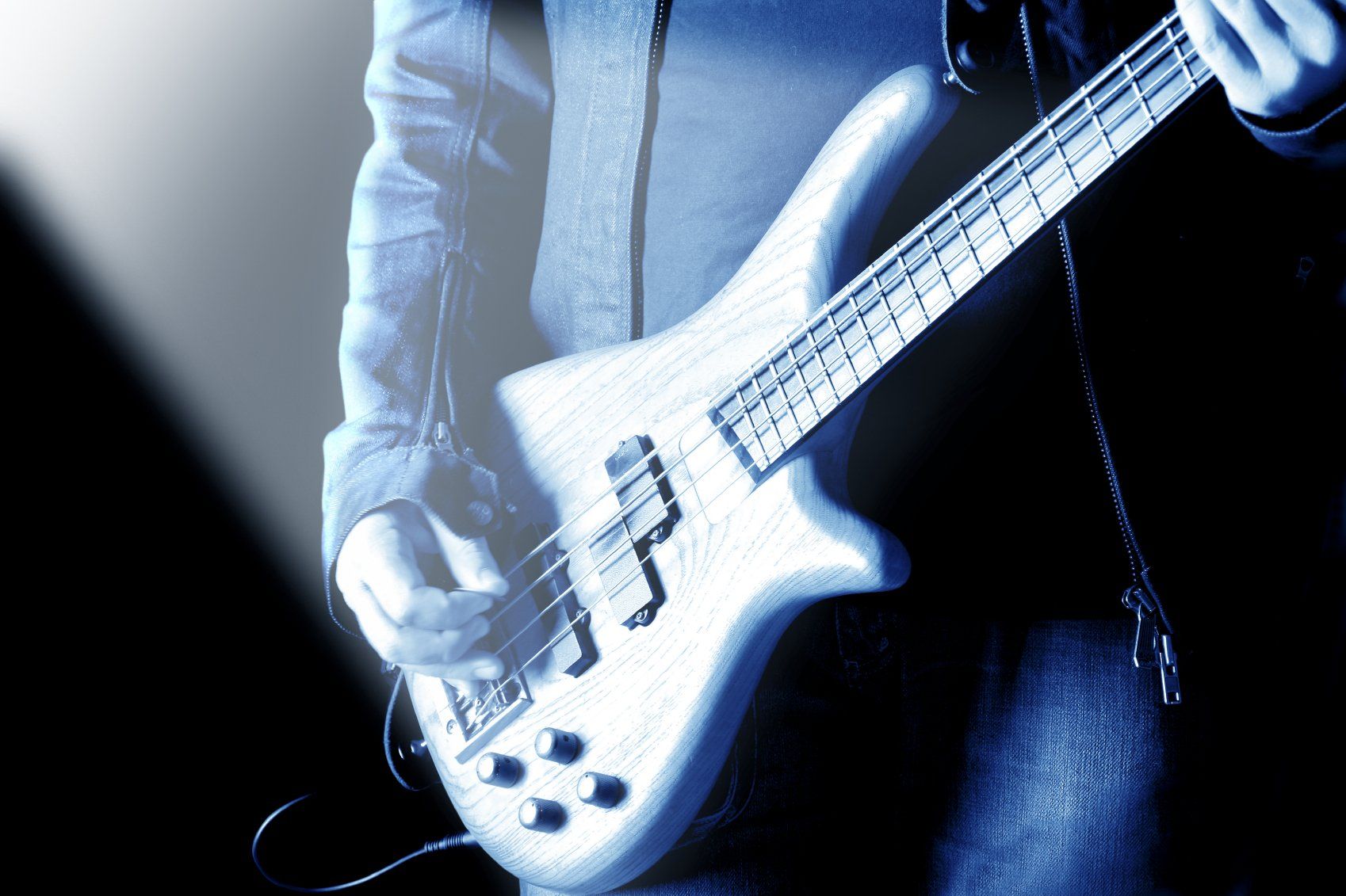 Bassunterricht in Köln