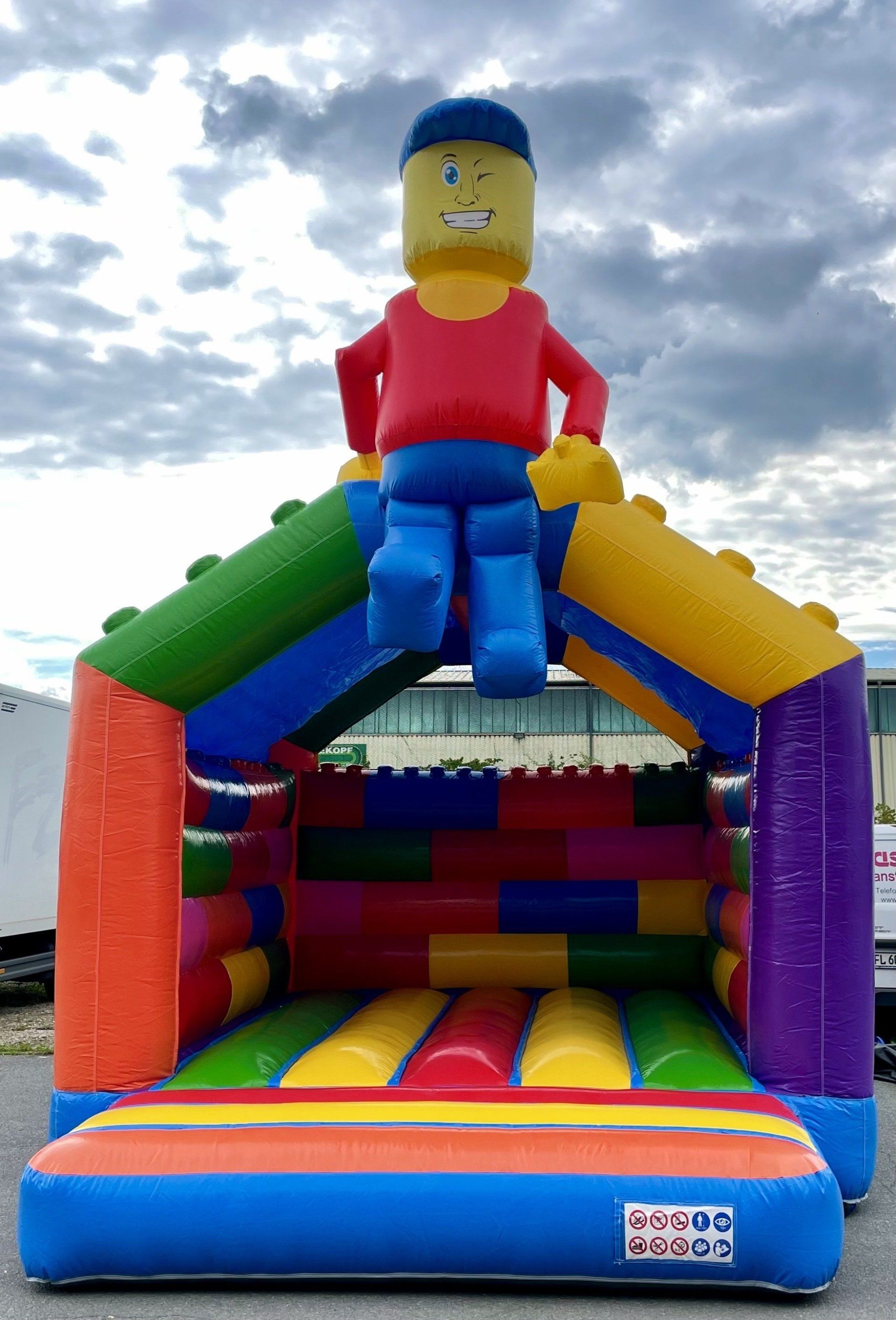 Hüpfburg BAUSTEINE mieten / leihen