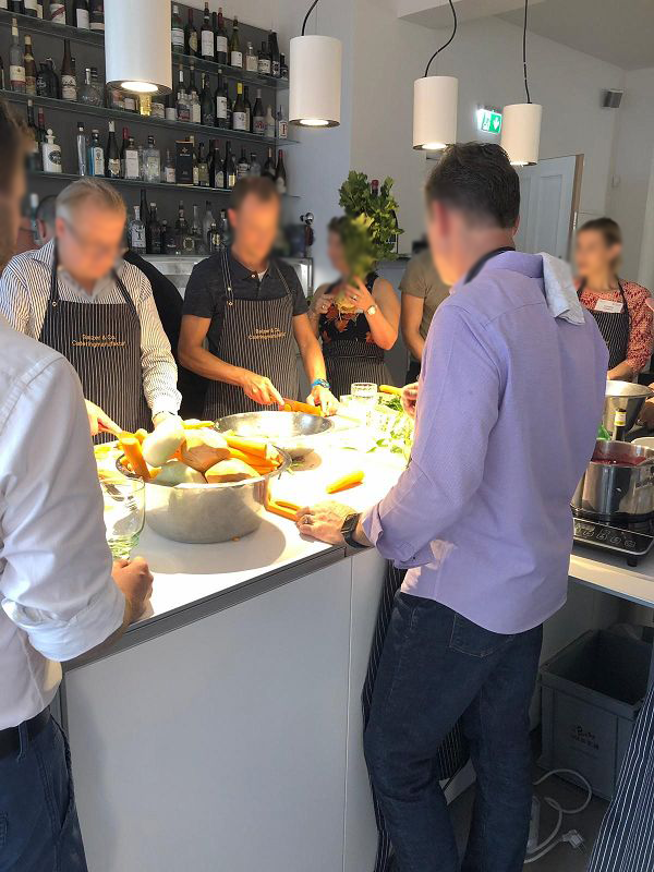 OMA-ROSI-MESSE-CATERING-GALERIE-1