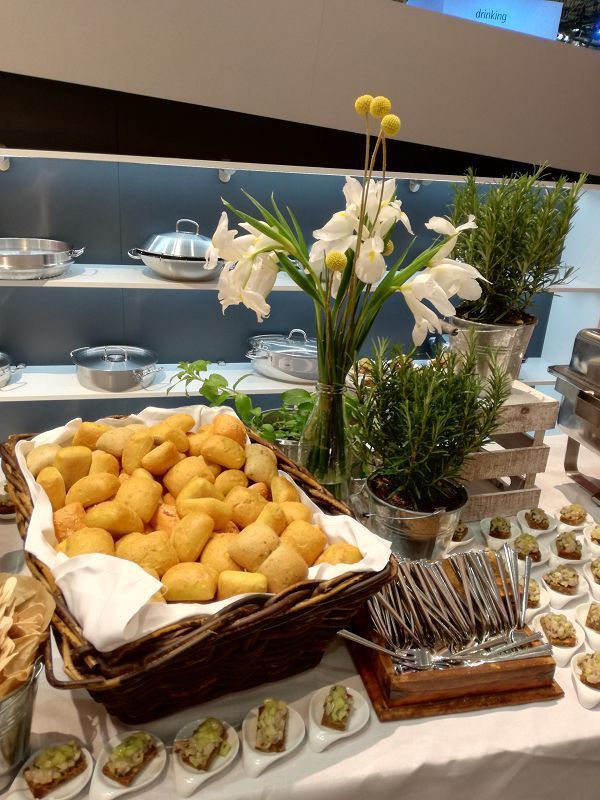 OMA-ROSI-MESSE-CATERING-GALERIE-1