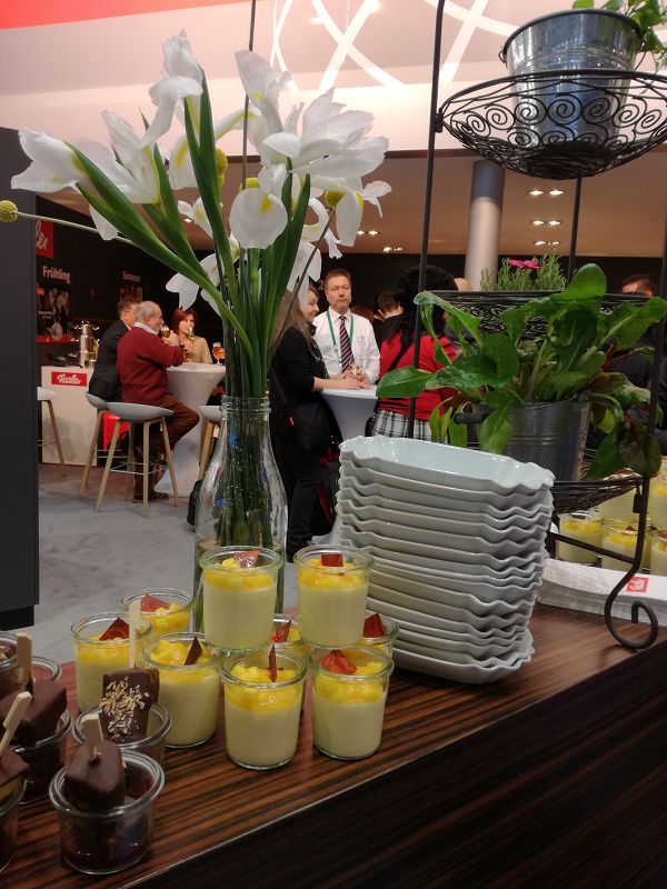 OMA-ROSI-MESSE-CATERING-GALERIE-1