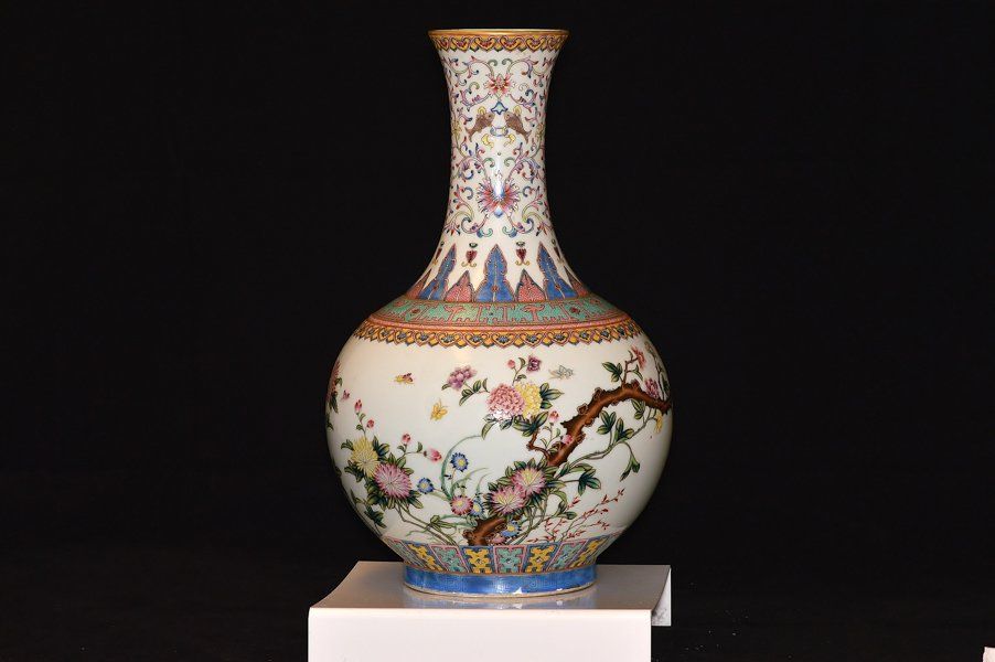 Qing Dynasty Imperial Qianlong Marked and Period
Famille Rose Vase 