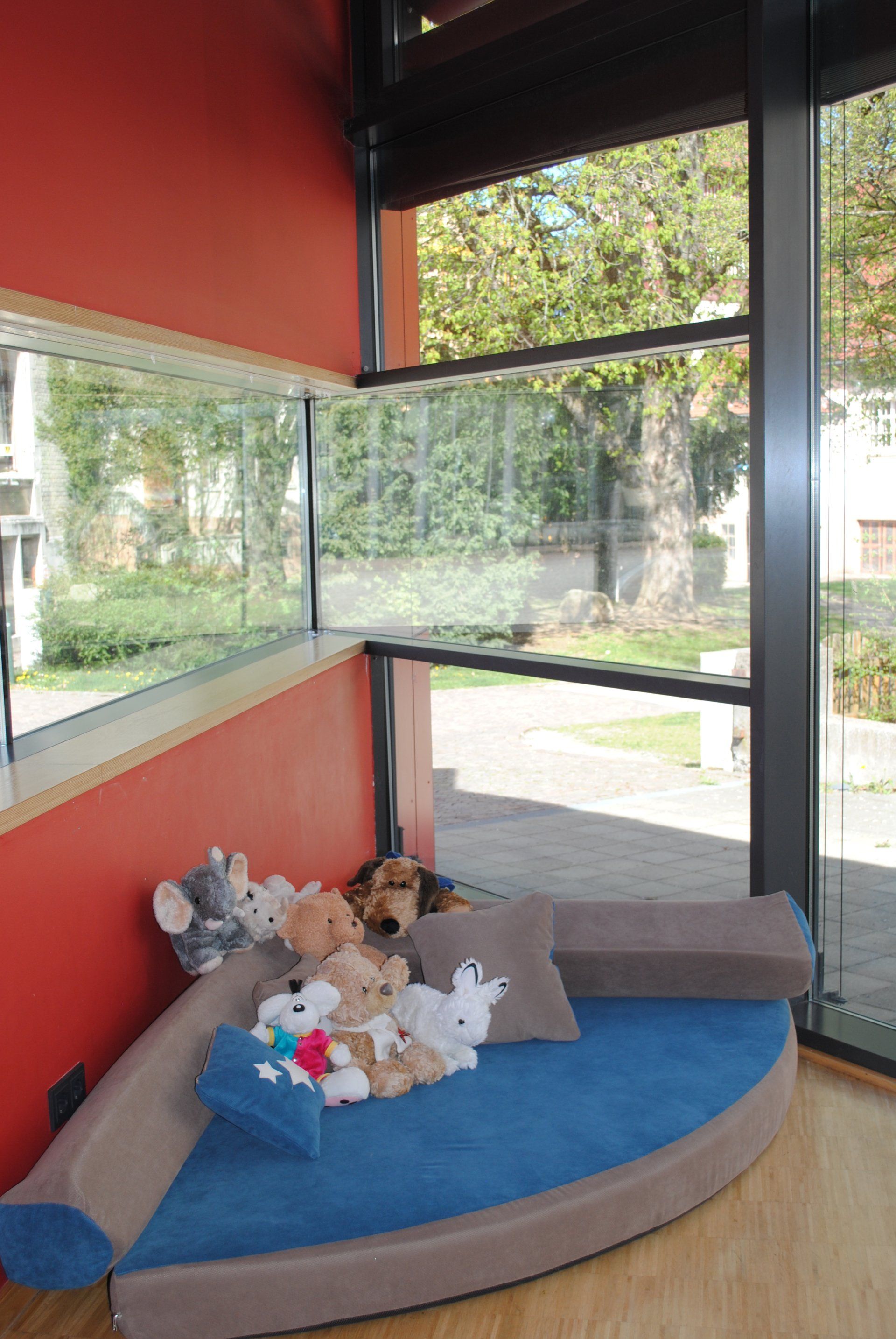 Eine Sitzecke in der Ganztagsschule