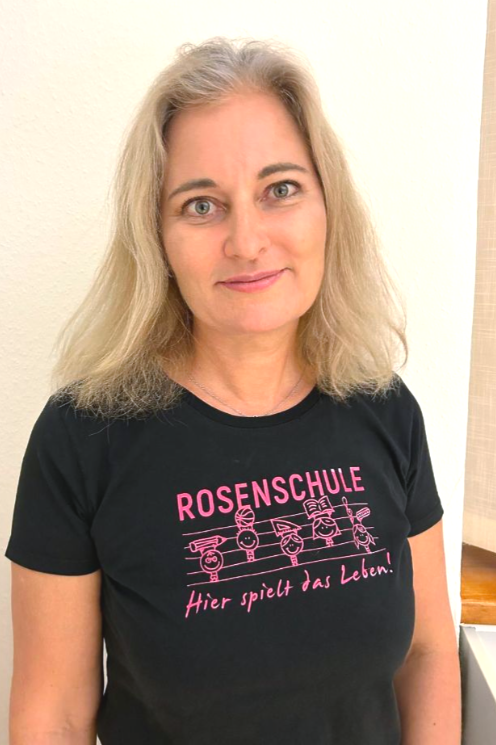 Portrait Kassiererin Dr Elena Niess