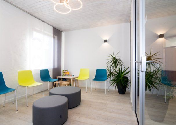 Warteraum der Hausärzte Dr. Fischer & Dr. Keßler