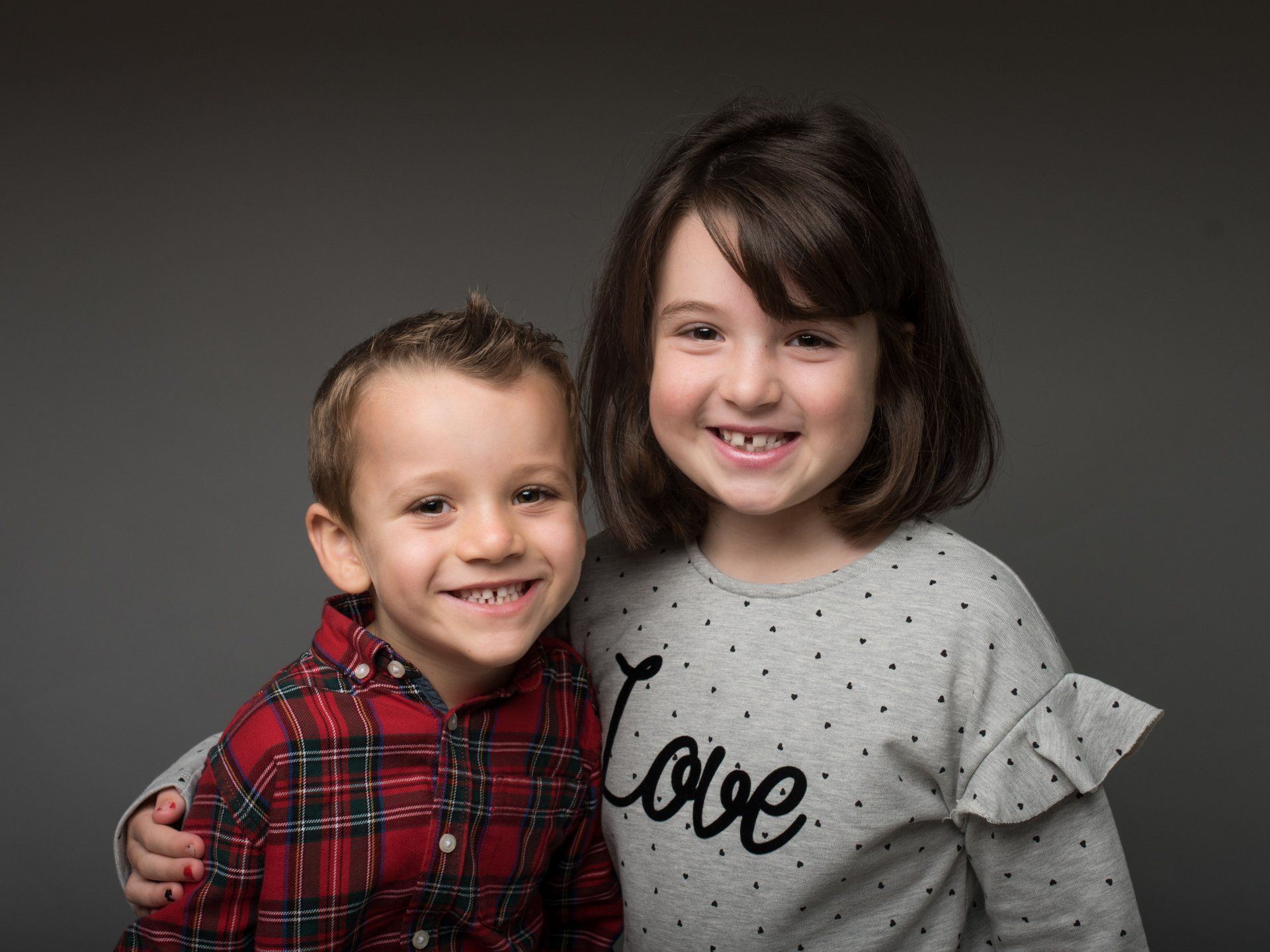 Siblings alternative home education photoshoot