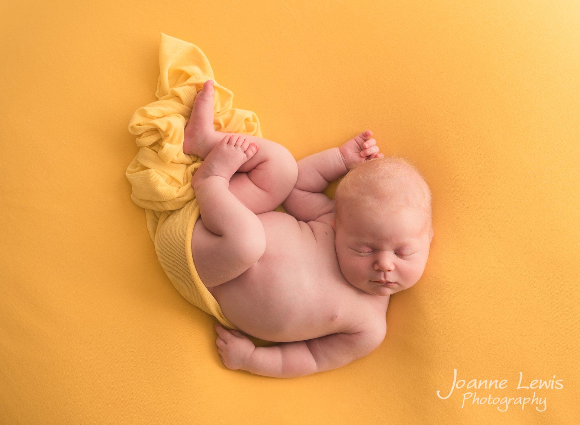 Mellow Yellow - Newborn baby photoshoot in Hertfordshire