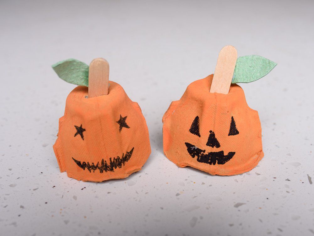 Pumpkin egg box halloween crafts