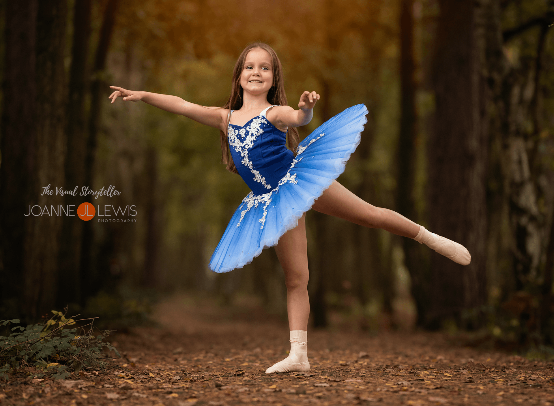 Ballet dancer photoshoot in the woods