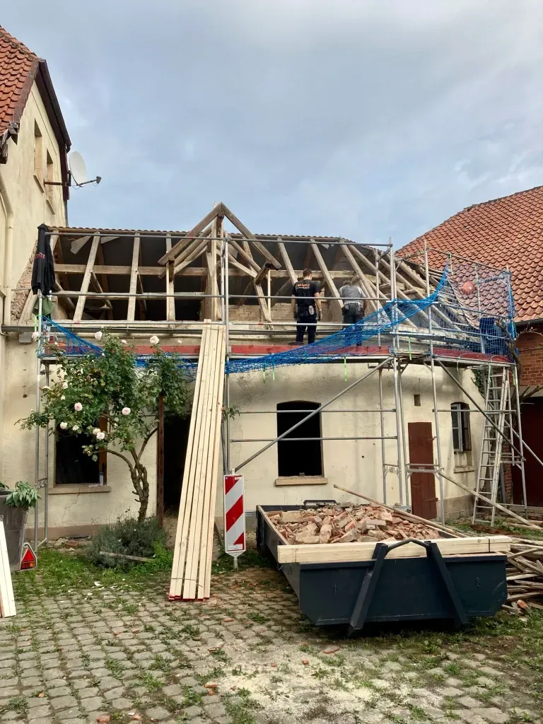 Aufbau einer Holzofenbäckerei in Lüdersen