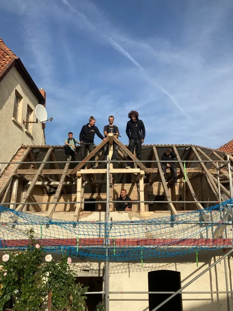 Aufbau einer Holzofenbäckerei in Lüdersen