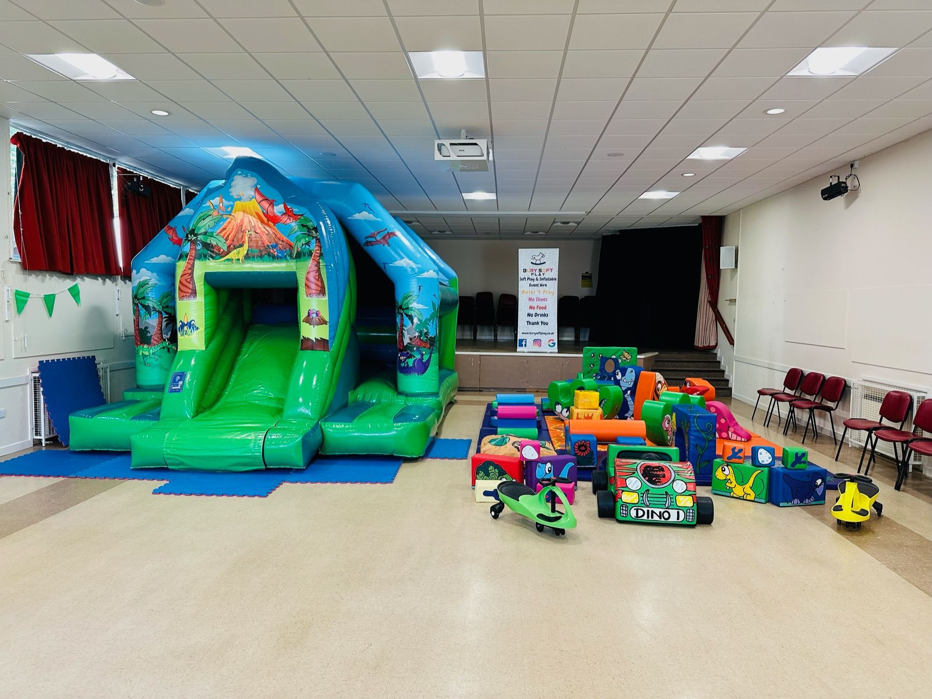 Dinosaur Themed Party, Dinosaur soft play, Dinosaur bouncy castle, Bury Soft Play Soft Play and Party Hire Bury St Edmunds