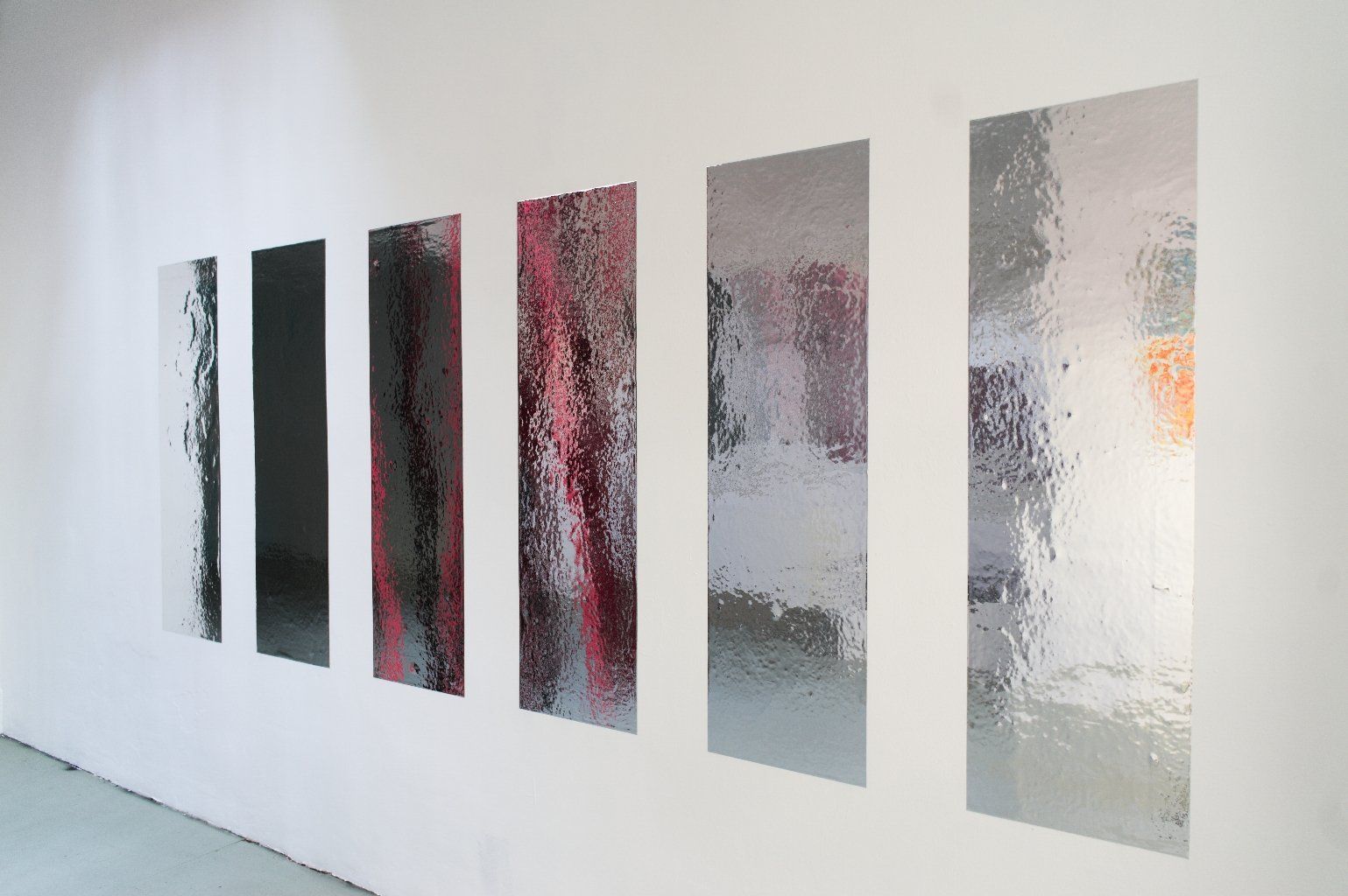 Installationsansicht der Ausstellung Leerstellen
