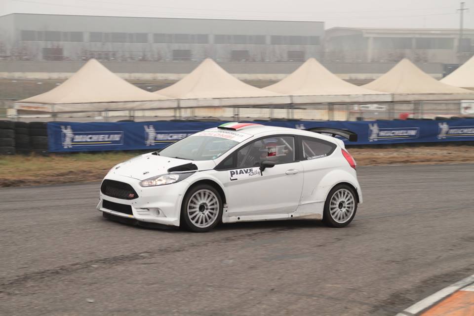 Prova Ford Fiesta R5 rally