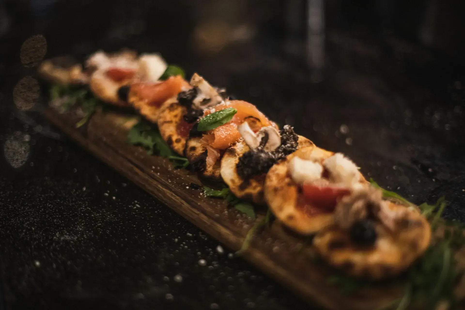 Lyna-Ristorante-italien-Mini-pizza-di-lyna.jgp