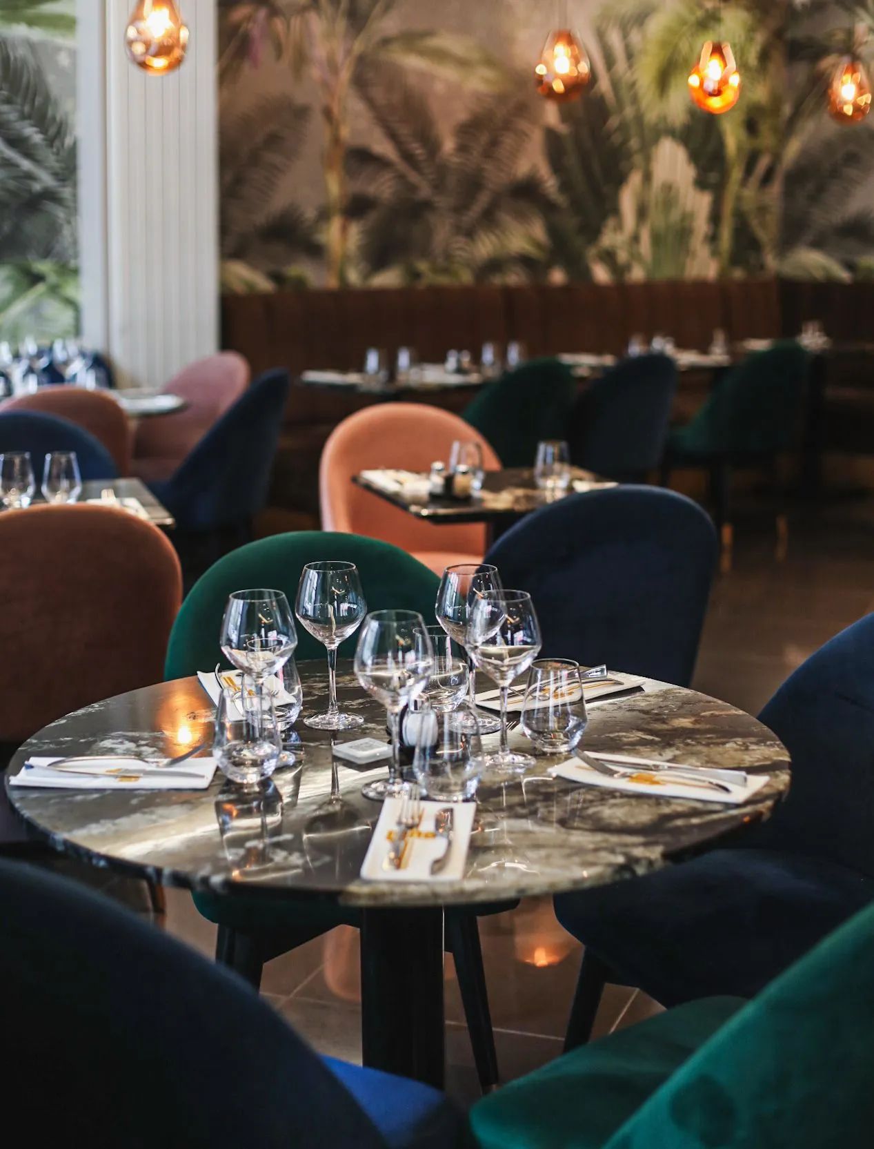 Lyna-Ristorante-italien-ambiance.jpg