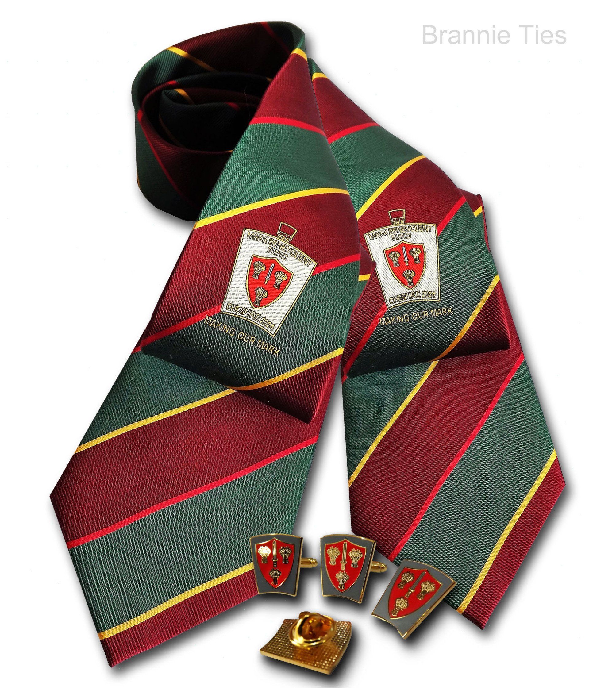 Tie and cuff links set