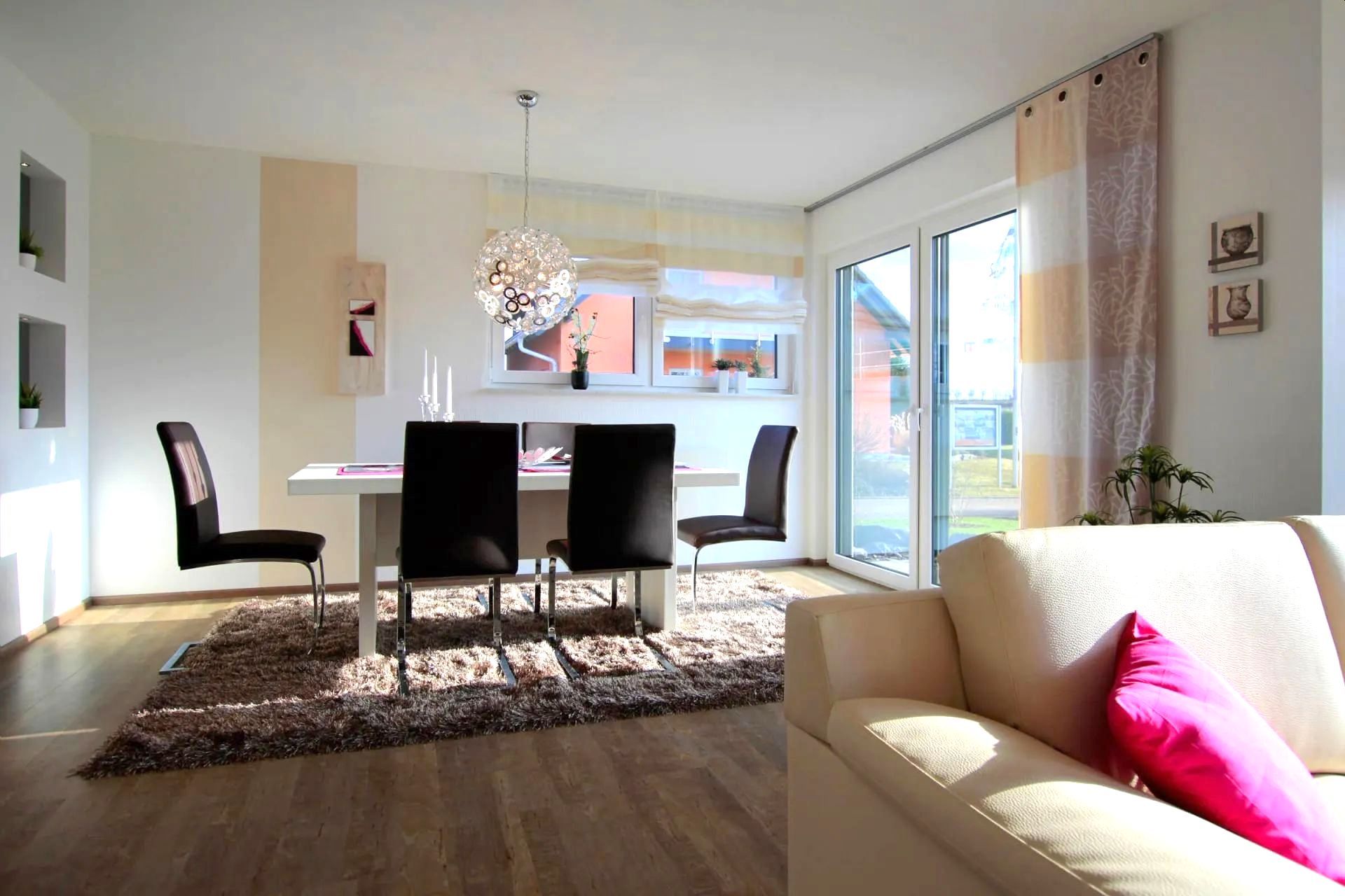 RENSCH-HAUS - Ventura