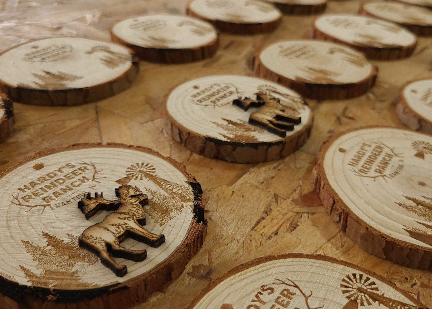 custom wooden ornaments