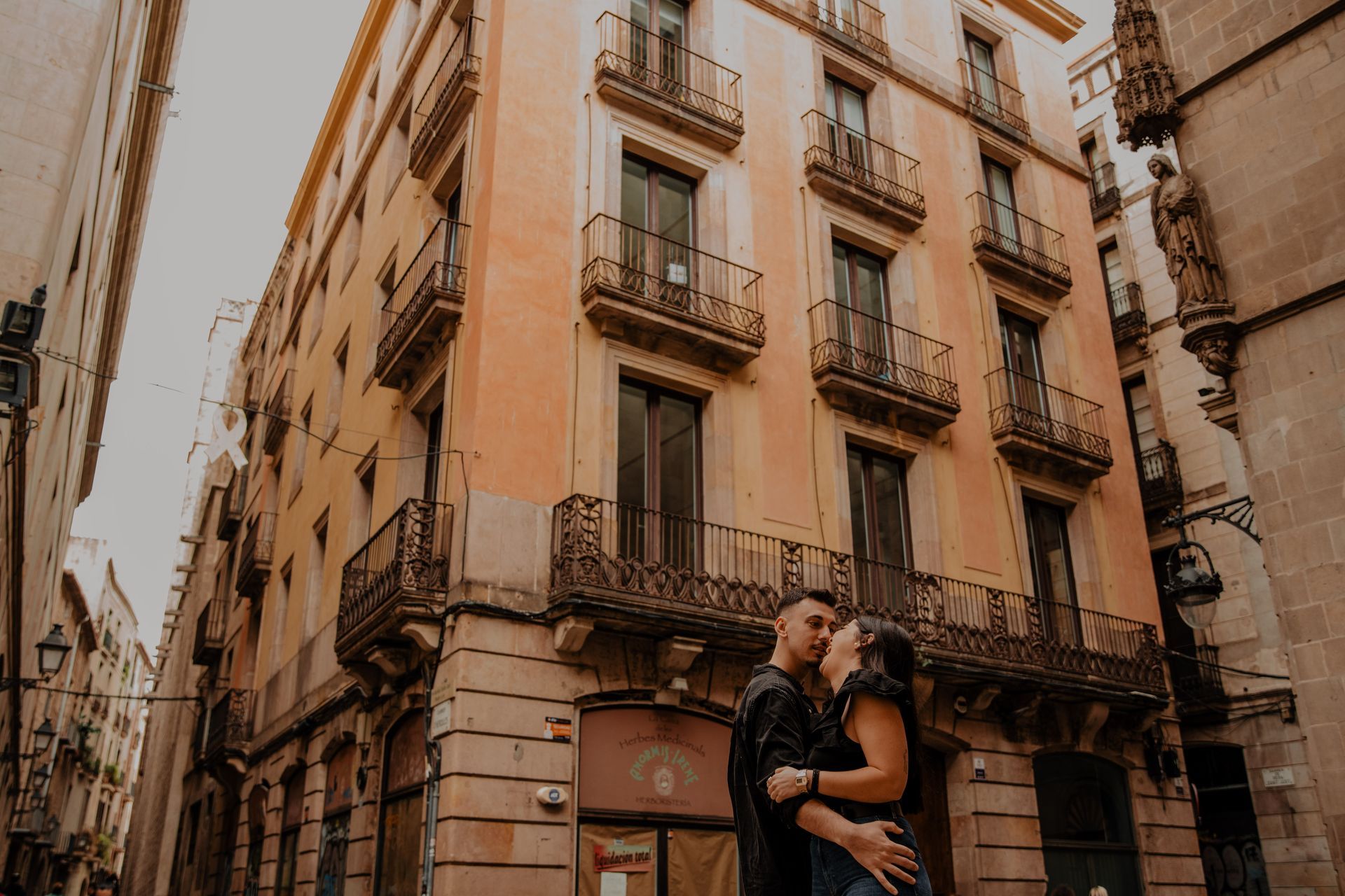 Couple photoshoot in Barcelona