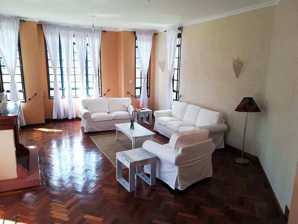 Sofas & Sectionals