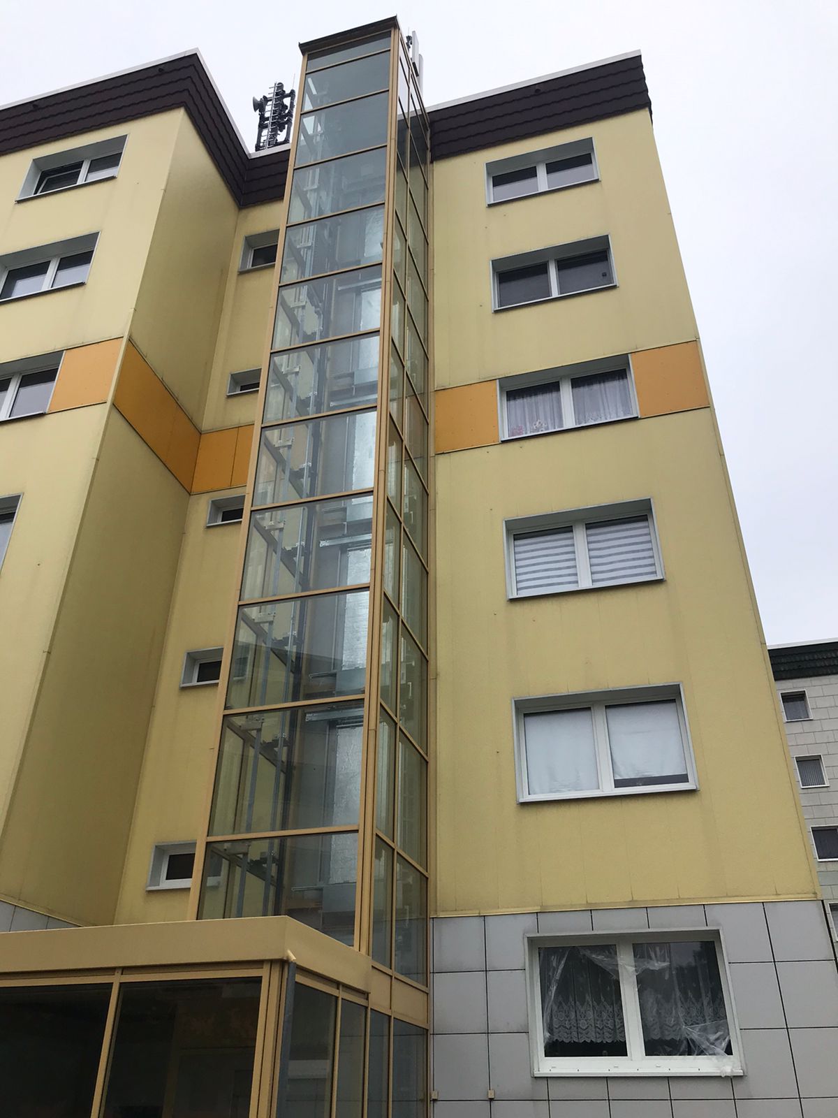 Fassadenreinigung eines Industrieobjekts - nachher