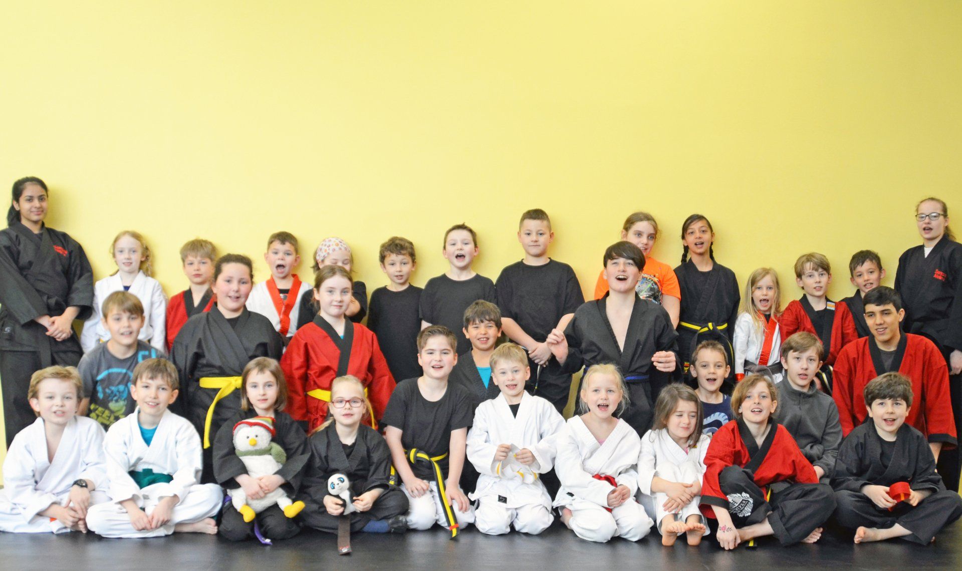 Turnen bei Kinderkarate Frankfurt