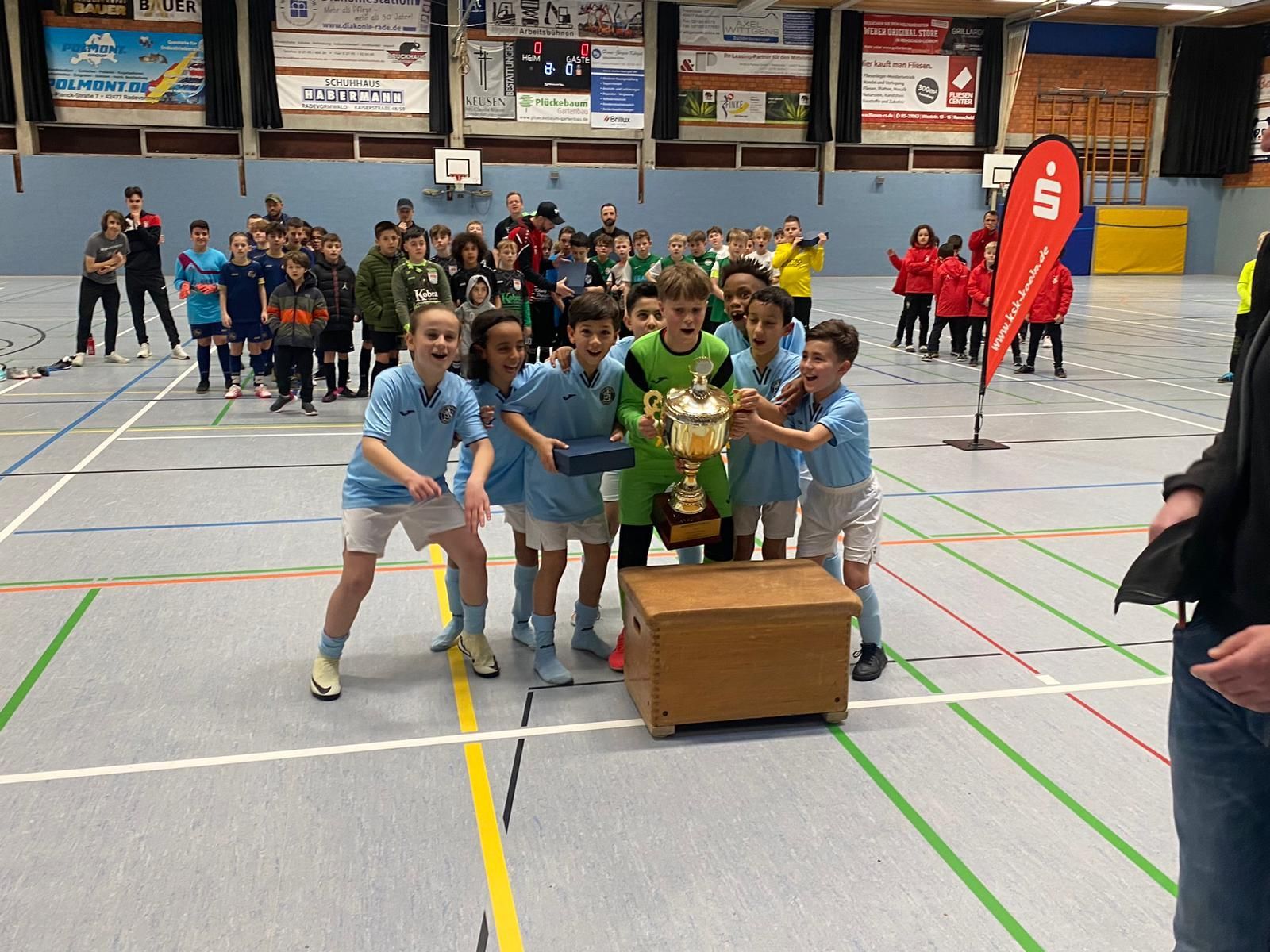 Kreissparkasse Cup, SC 08 Radevormwald, Fussballverein, Senioren, Junioren, Sponsoren, Trikot, SC08, Rade, Nachrichten, Sport, Verein, Veranstaltungen, News, Förderverein, Stickeralbum, Stadt auf der Höhe