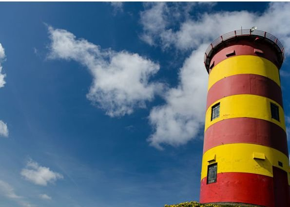 Der Pilsumer Otto Turm nahe Greetsiel