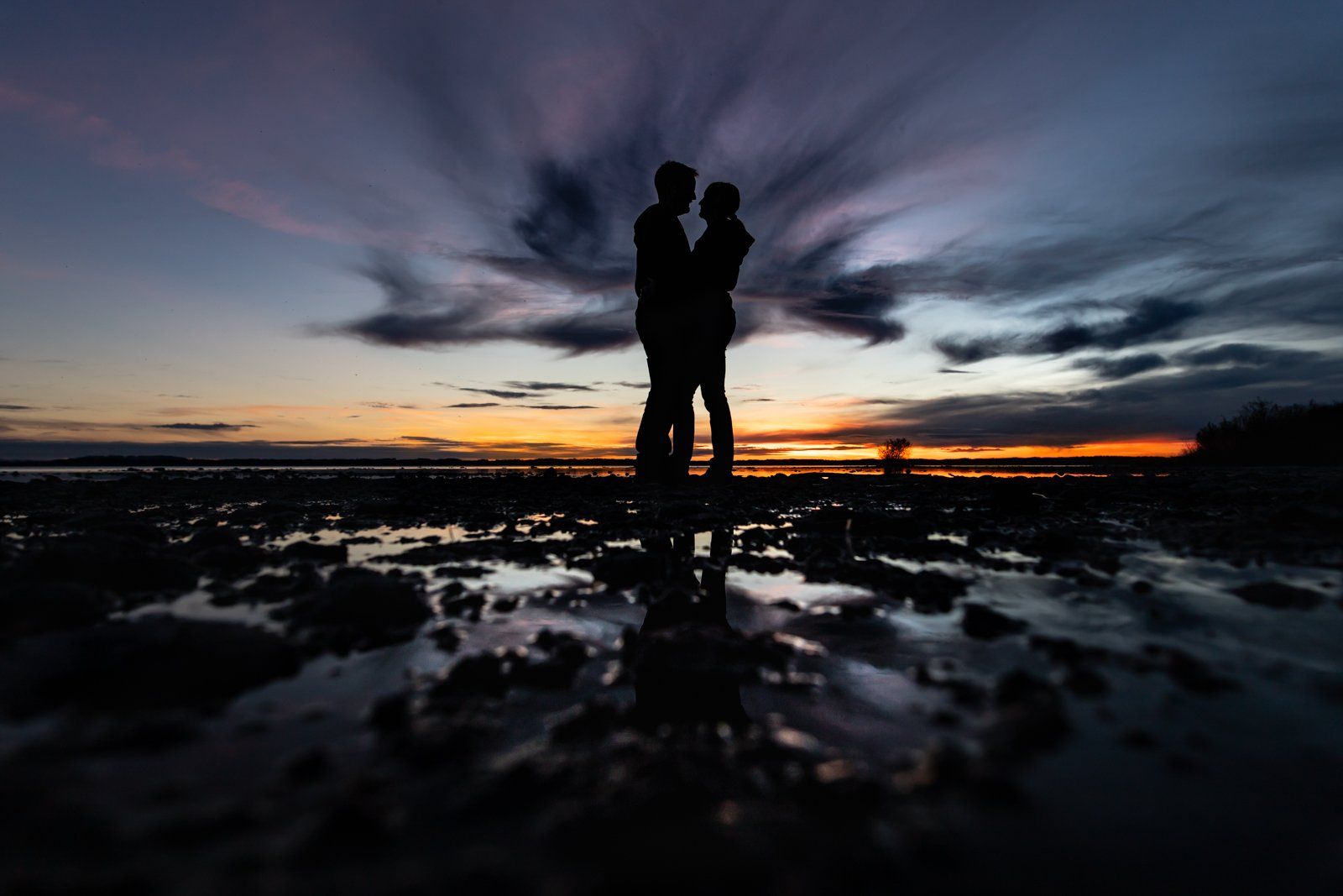 silhouette am chiemsee mit wolken
