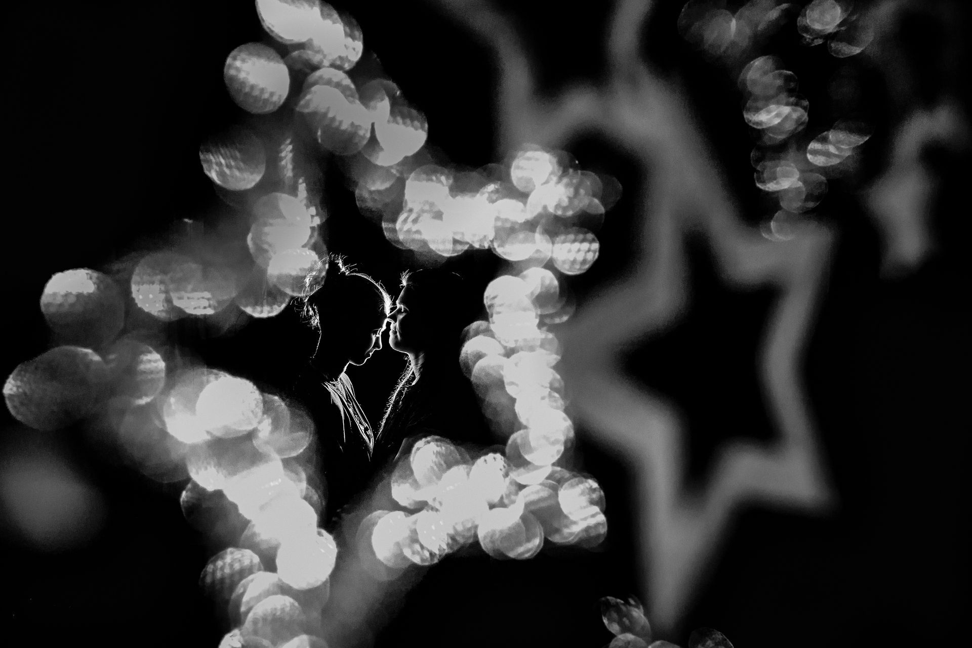 gleichgeschlechtliches paar licht silhouette 2 frauen