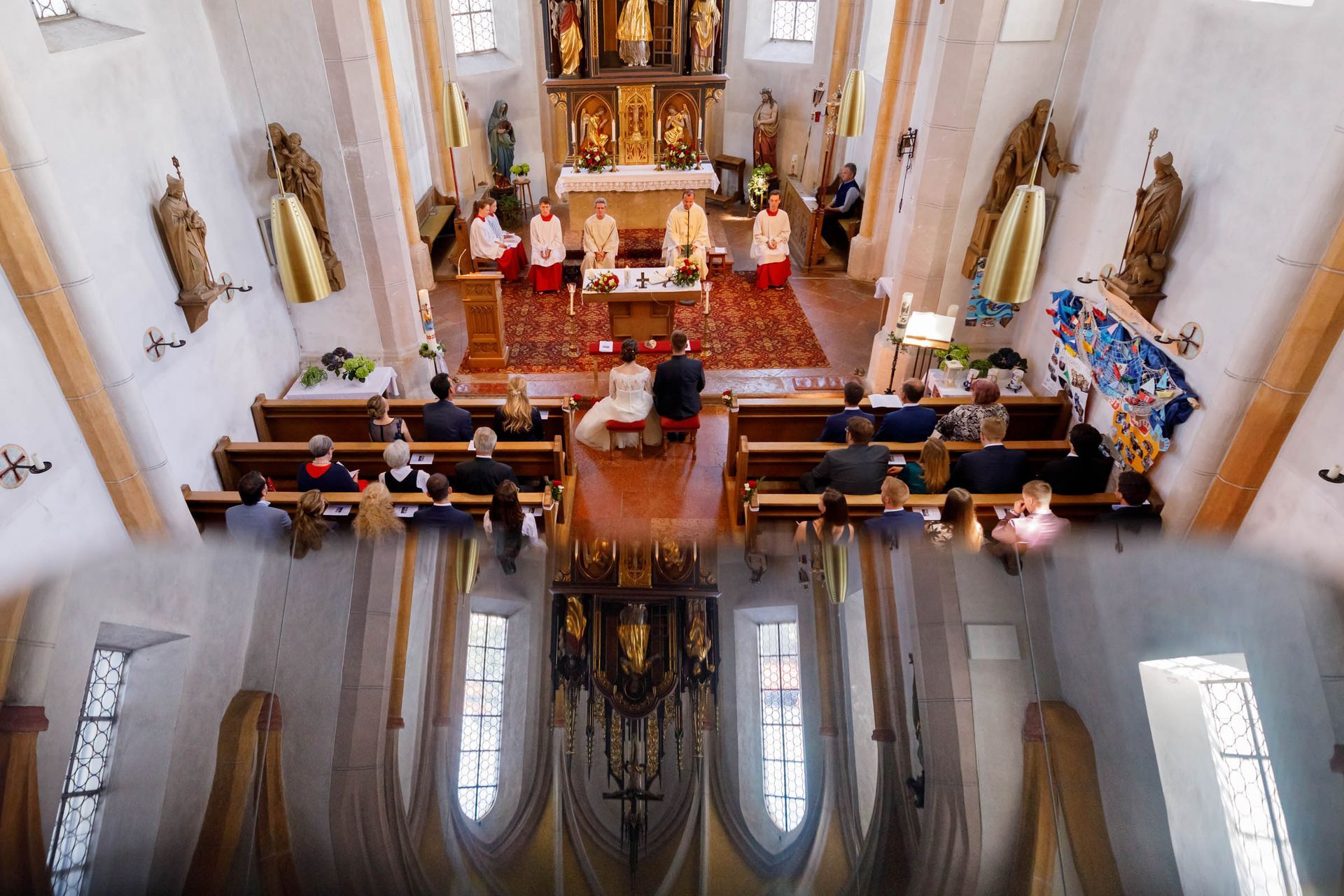 hochzeitsfotograf trauung kirche nussdorf spiegelung
