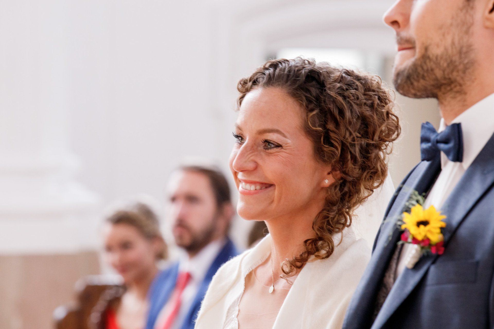 3 personen braut kirchliche hochzeit altoetting st magdalena