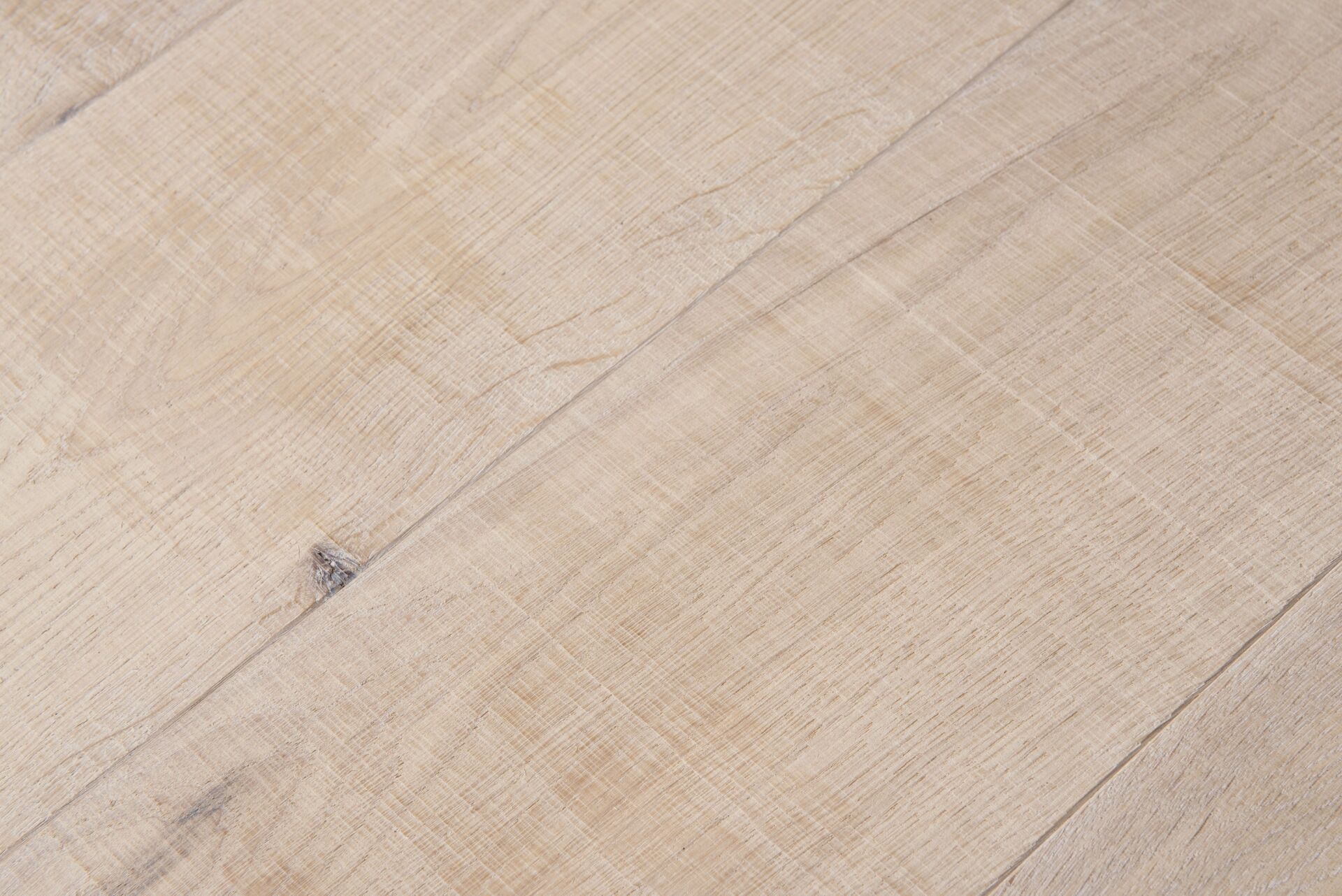 Eiche Landhausdielen Rohholzoptik