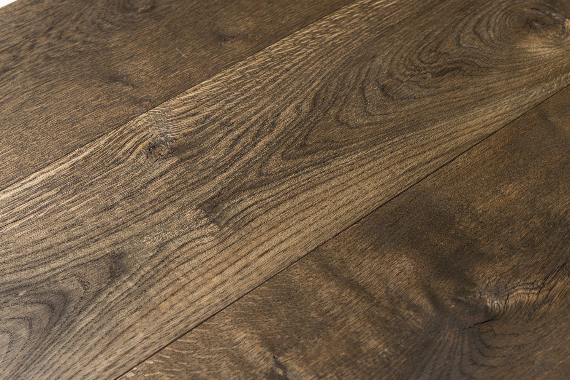 Eiche Holzdielen zweimal geräuchert