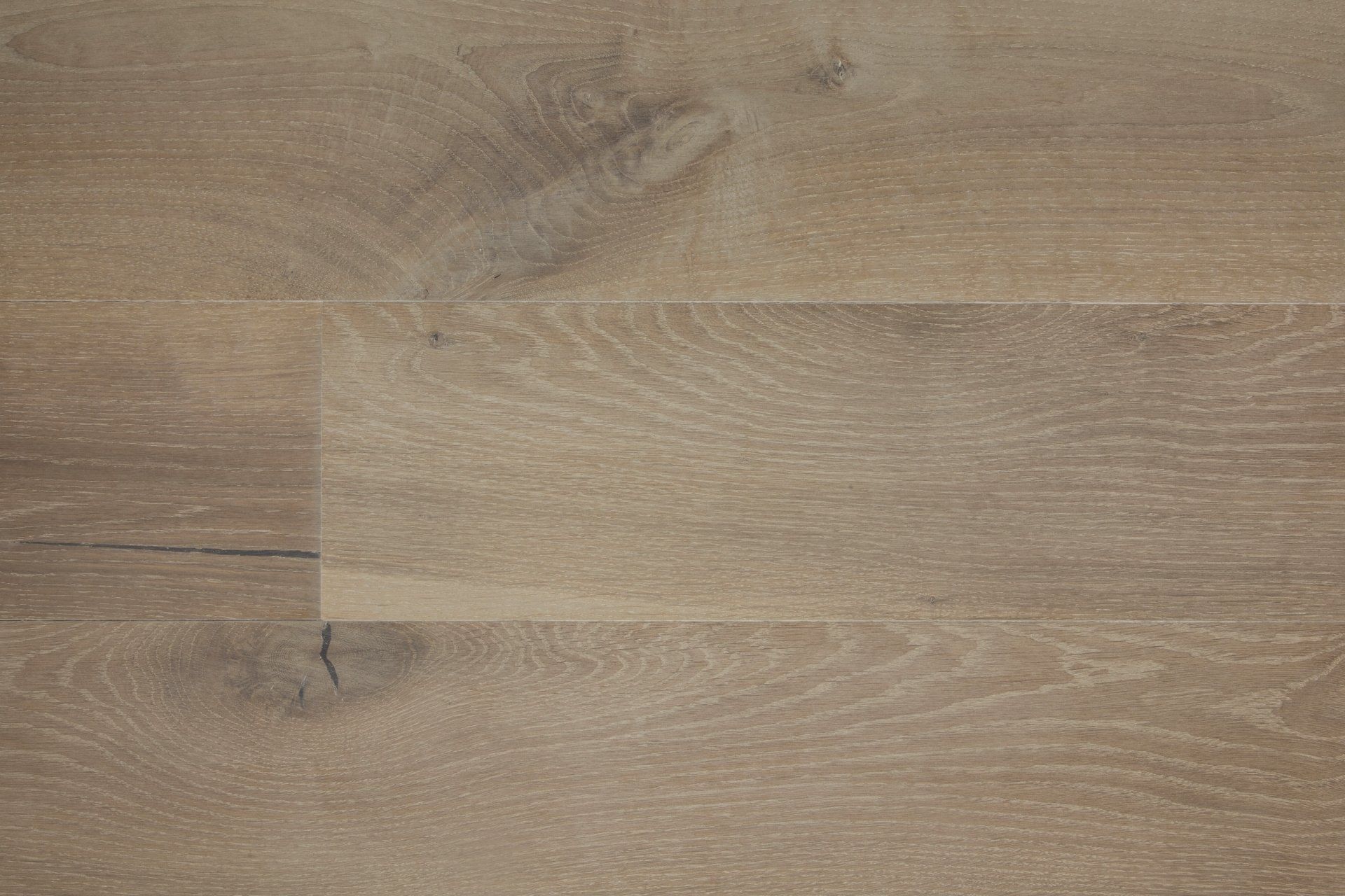 Landhausdiele Eiche sehr markant