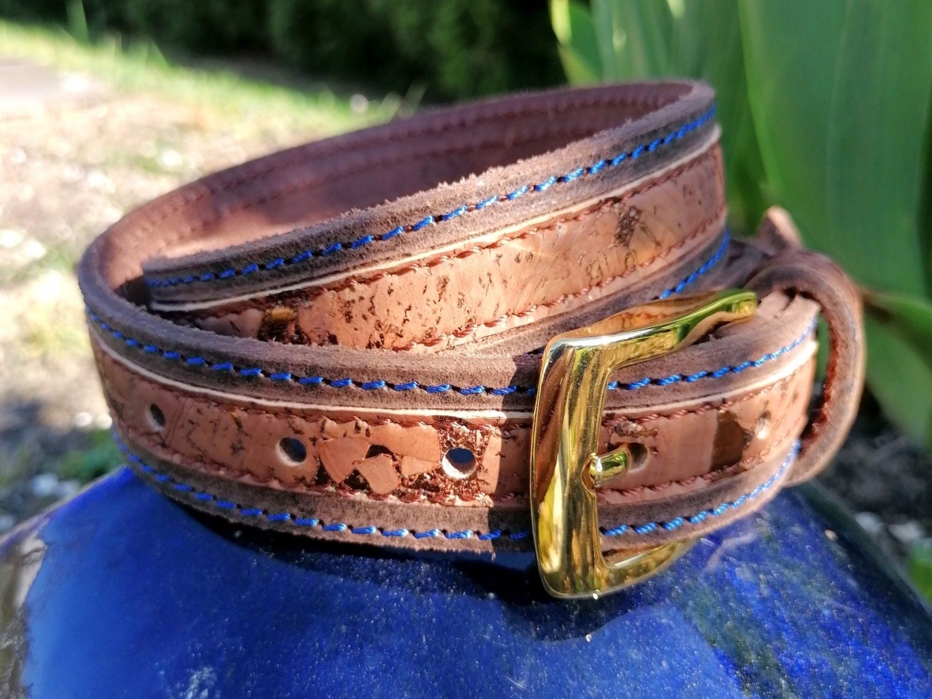 Dunkelbrauner Ledergürtel mit Kork Bronze