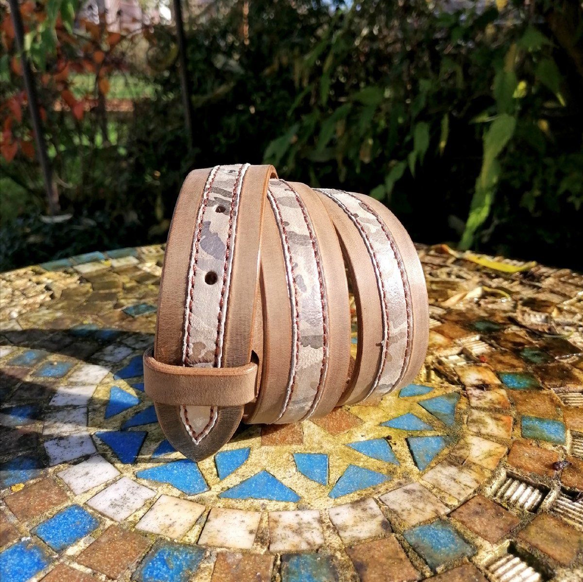 Rindsledergürtel in Camouflage-Optik