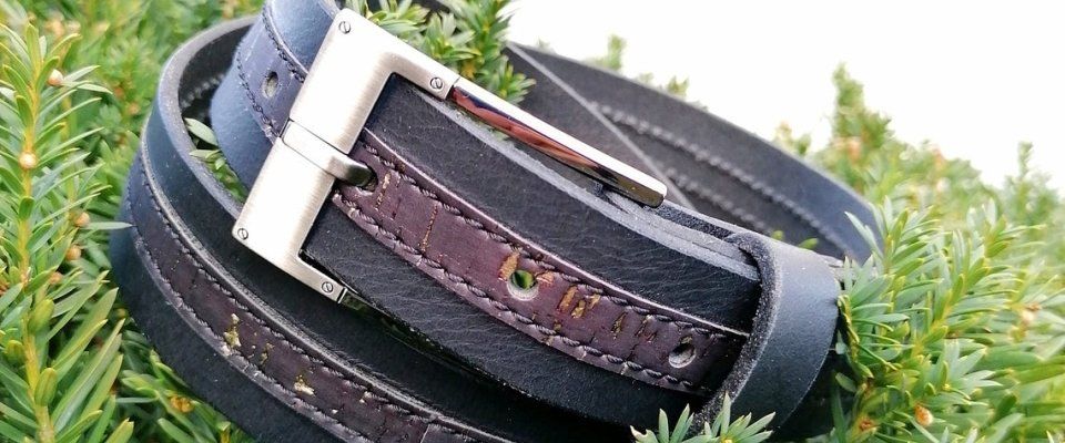 Schwarzer Ledergürtel mit Kork Schwarz-Gold