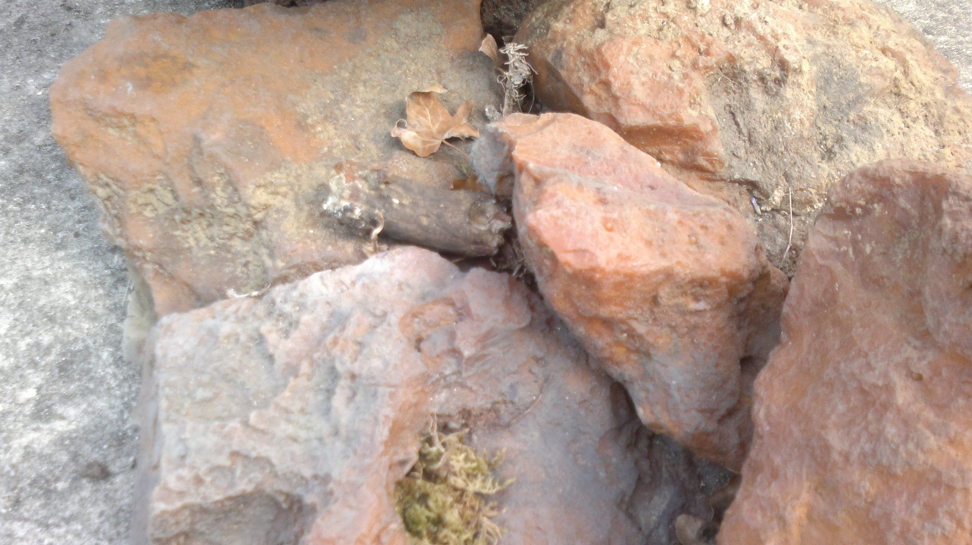 reproduction des pierres après moulage