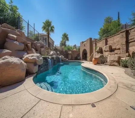 artisan en train de scuplter