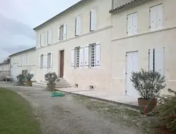 façade en pierre de taille rénovée