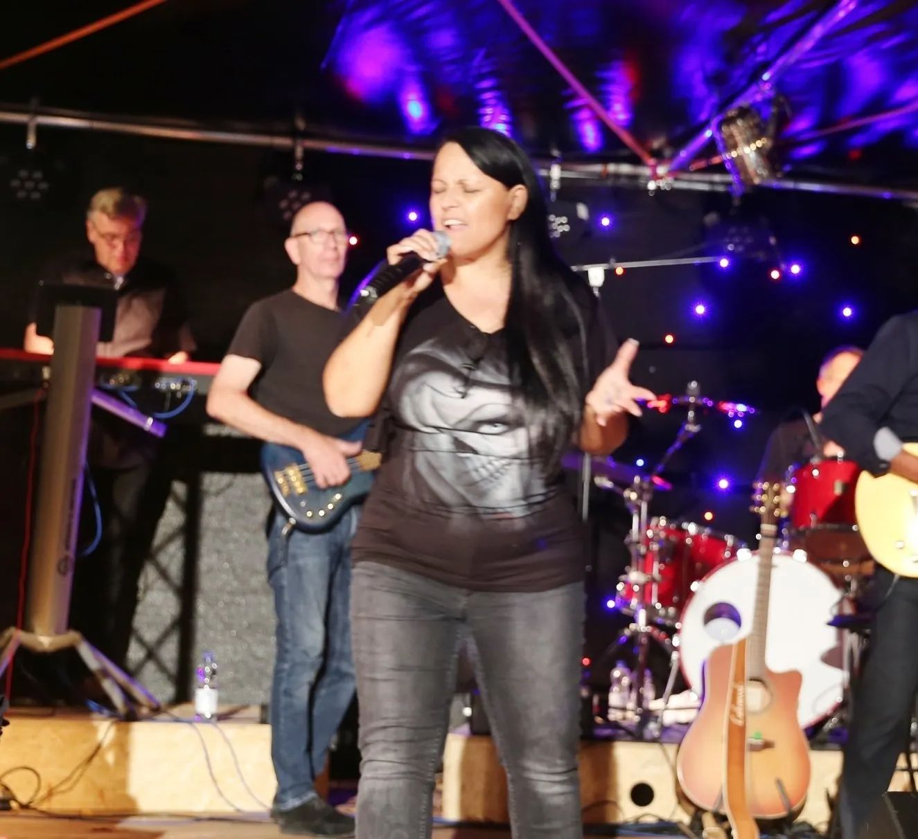 Restaurant, Ladenburg, Bar, Biergarten, Frühstück, HeimatRock, Ladenburg, grillen, Live Musik, Event, Gastronomie, Heimat, Kochen, Produkte, Anfahrt, Öffnungszeiten, Küche, Hausmannskost, Terrasse, heimatverbunden, Rock Küche, Live Band, Familientisch, wechselnde Karte, Küchenparty, Kochkurse, Rhein-Neckar, Brunch, Lunch, Eventlocation, Rock, Pop, Soul, Jazz, Deutsche Küche, Eventgarten, Livemusik, Künstlerkneipe, Musikkneipe, Frühstücken in Mannheim, Frühstücken in Heidelberg, Eventlocation, private Feiern, Firmenfeier, ehemals Fodys, Cocktails, Bühne, Band, Musik, Live Musik, Konzert, Szenentreff, Hochzeit, Geburtstag, Veranstaltungen