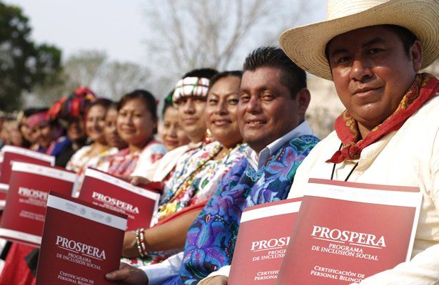 Prospera ayuda a pequeños negocios