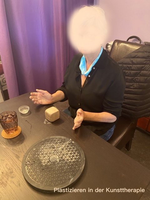 Plastizieren in der Kunsttherape
