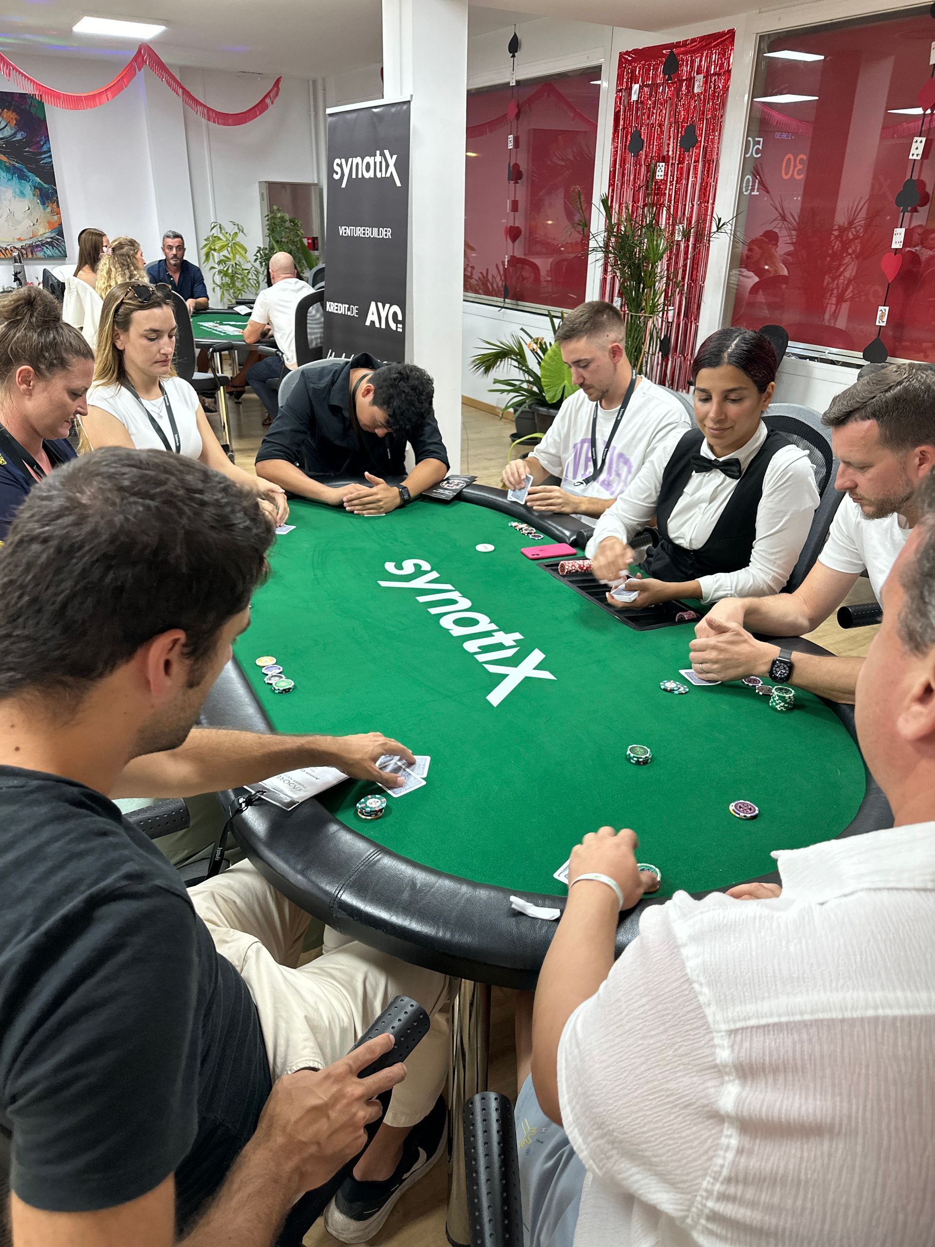 mobiles Casino Firmenfeier, Casino Event Unternehmen, Unterhaltung Firmenveranstaltung, mobiles Casino mieten, Casino Teamevent, stilvolle Firmenfeier Idee, Teambuilding mit Casino