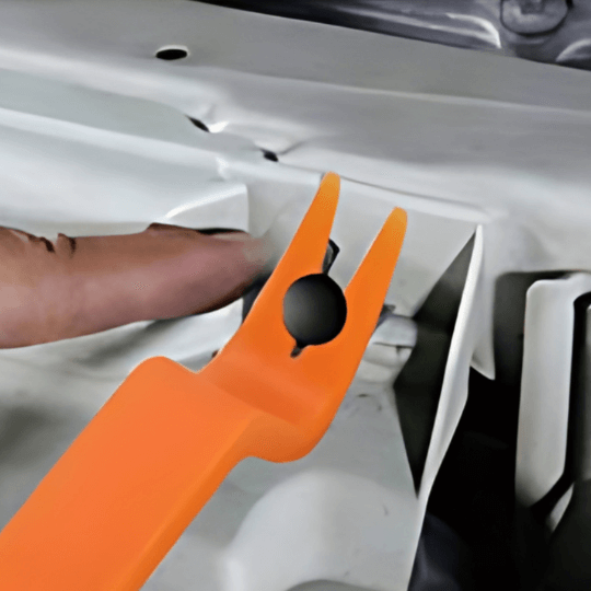 Auto Body Panel Clips
