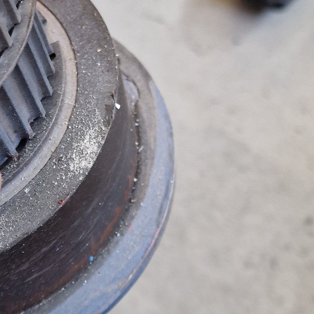 Skid Förderrolle mit ca. 20 Jahre alter VULKOLLAN®  Beschichtung